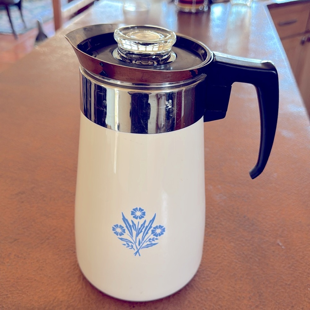 Vntg 9 cup Corningware Cornflower percolator